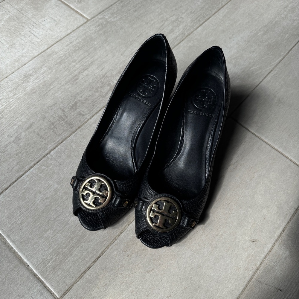 TORY BURCH Wedge Peep Toe with Gold Logo